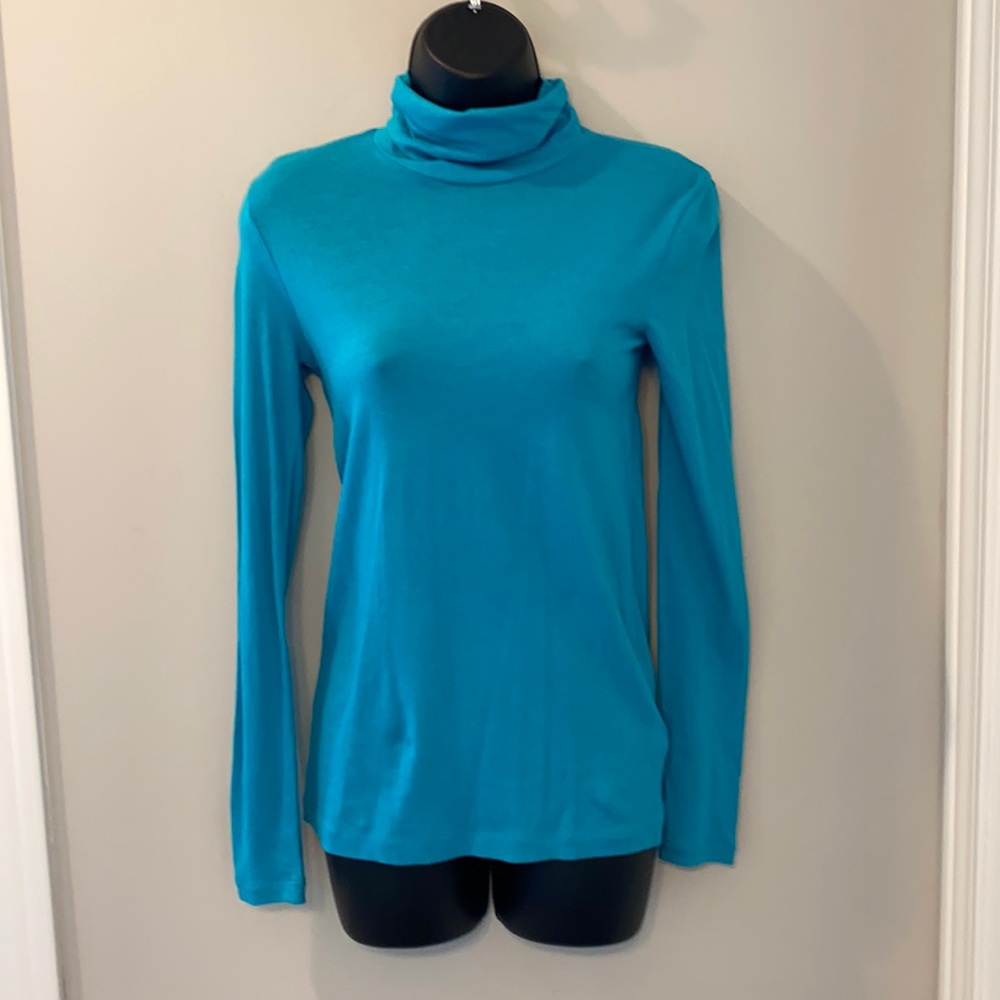 MOVING SALE! J. Crew turtleneck XS